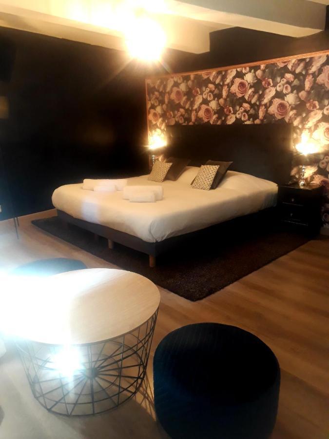 Hotel Renaissance Мартіг Екстер'єр фото